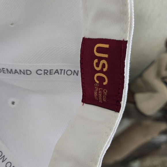 NEW vintage 90's USC Trojans adjustable ball cap. - Picture 8 of 10